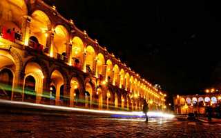 Plaza mayor de Cusco Peru de noche